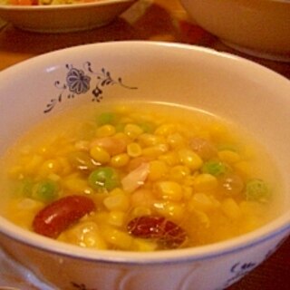 フレッシュコーンと豆のスープ